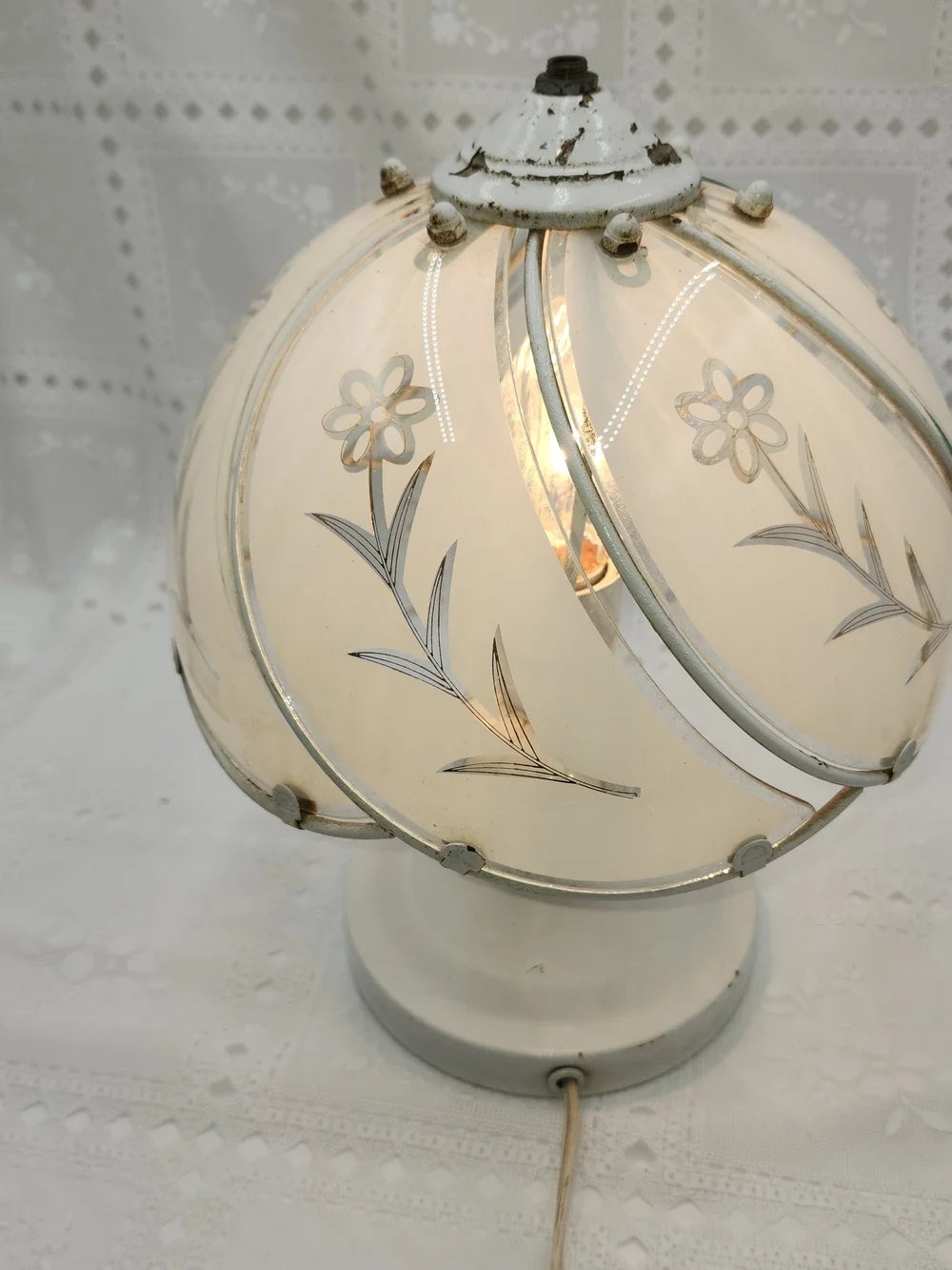 Vintage White Floral Table Lamp  Flower Glass Panel Etched Light
